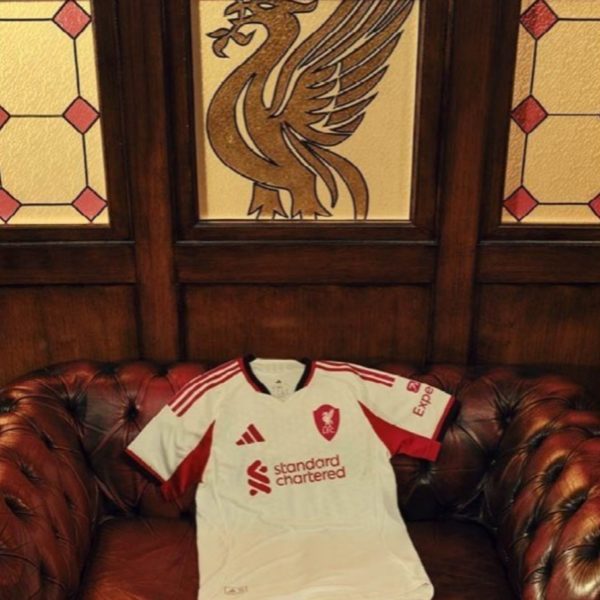 Alternative view of Liverpool away jsy 2025/26